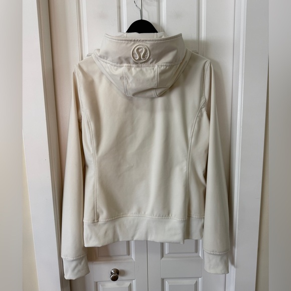Lululemon Uba Hoodie Softshell | Size 8 - Picture 13 of 13
